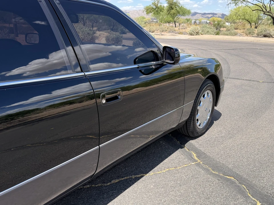 1997 Lexus LS 2nd Gen - Image 30 of 31