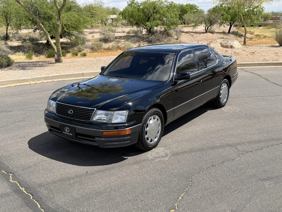 1997 Lexus LS 2nd Gen - Image 5 of 31
