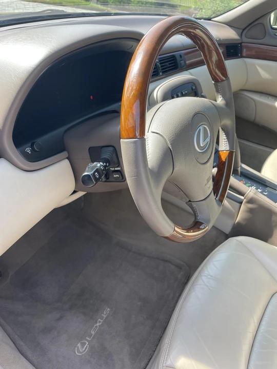 1997 Lexus SC400 - Image 18 of 31