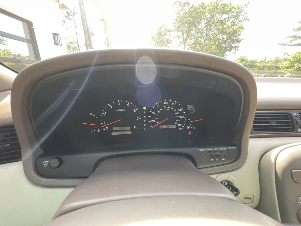 1997 Lexus SC400 - Image 19 of 31