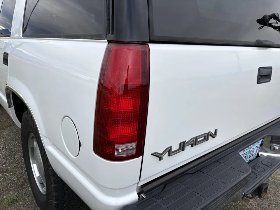 1999 GMC Yukon 2nd Gen - Image 23 of 31