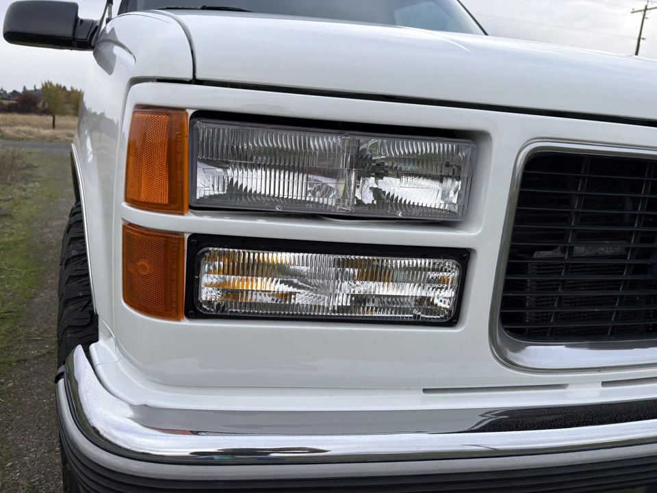 1999 GMC Yukon 2nd Gen - Image 30 of 31