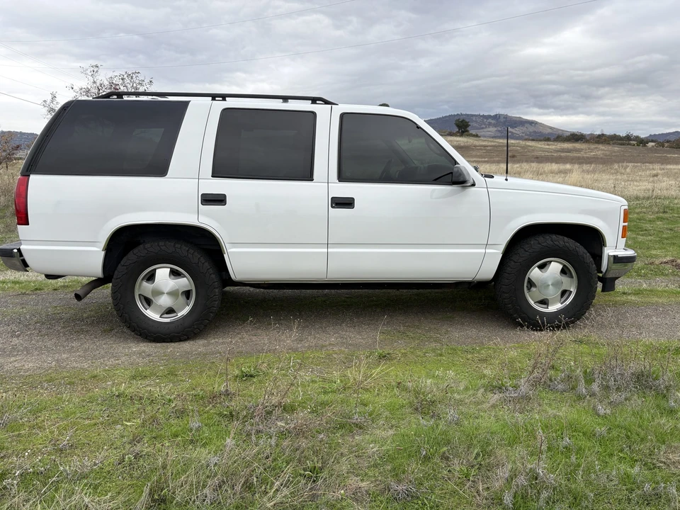 1999 GMC Yukon 2nd Gen - Image 10 of 31