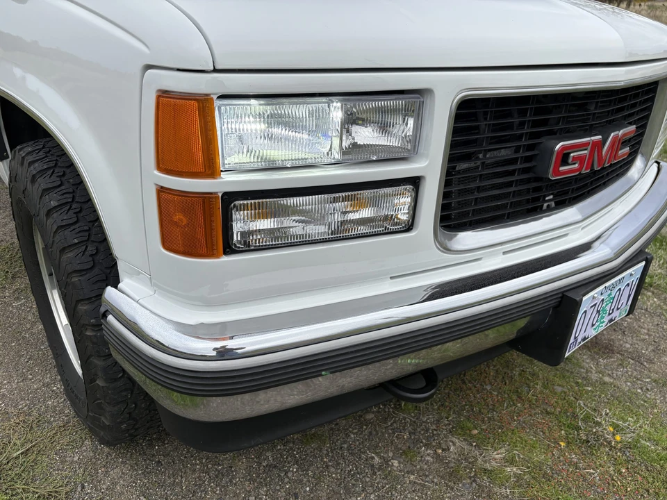 1999 GMC Yukon 2nd Gen - Image 31 of 31