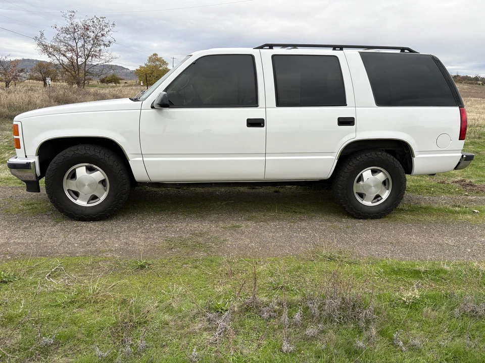 1999 GMC Yukon 2nd Gen - Image 5 of 31