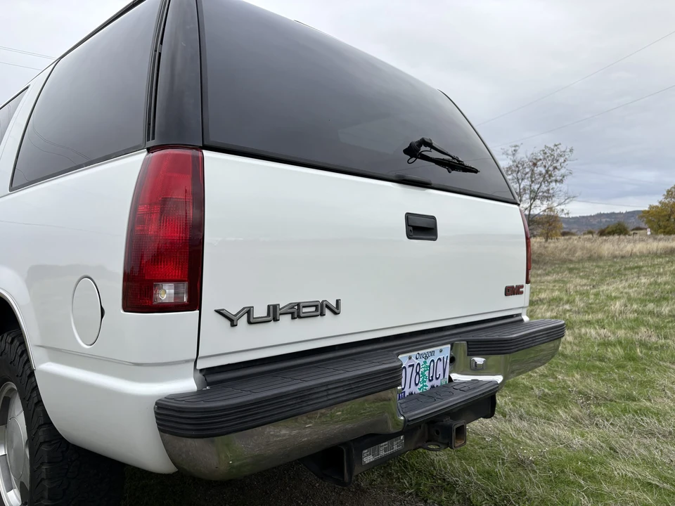 1999 GMC Yukon 2nd Gen - Image 24 of 31