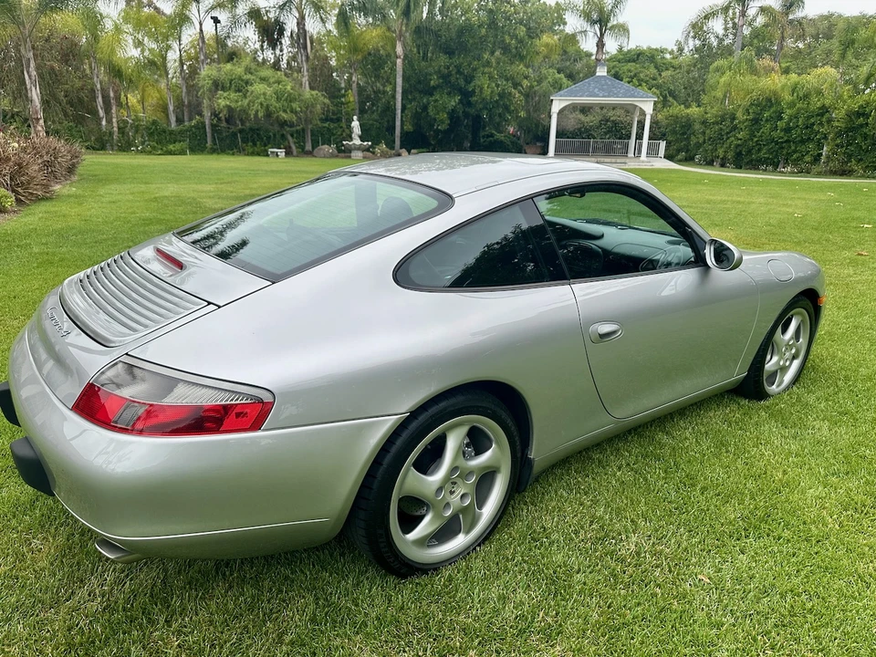 1999 Porsche 996 Carrera - Image 17 of 31