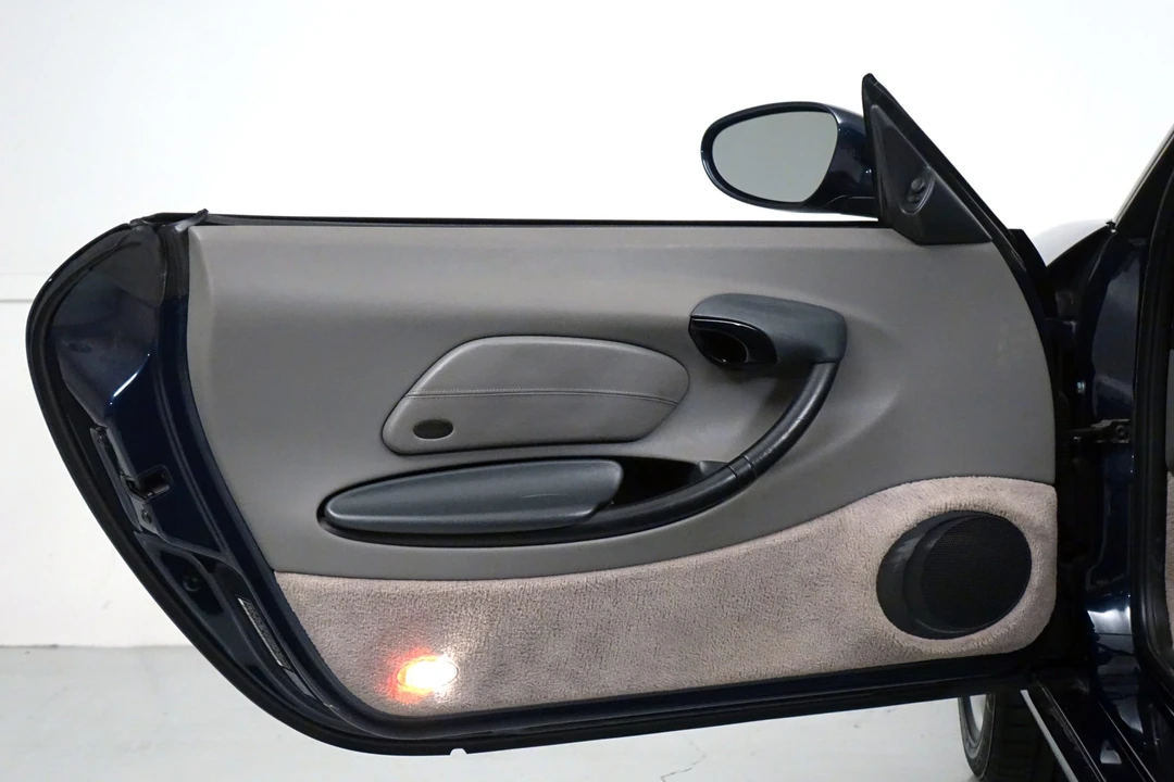 1999 Porsche 986 Boxster - Image 29 of 31