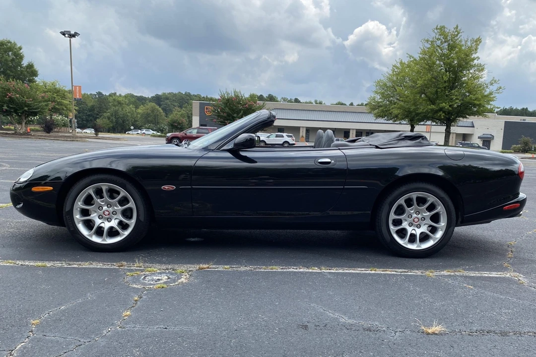 2000 Jaguar X100 XKR - Image 10 of 31
