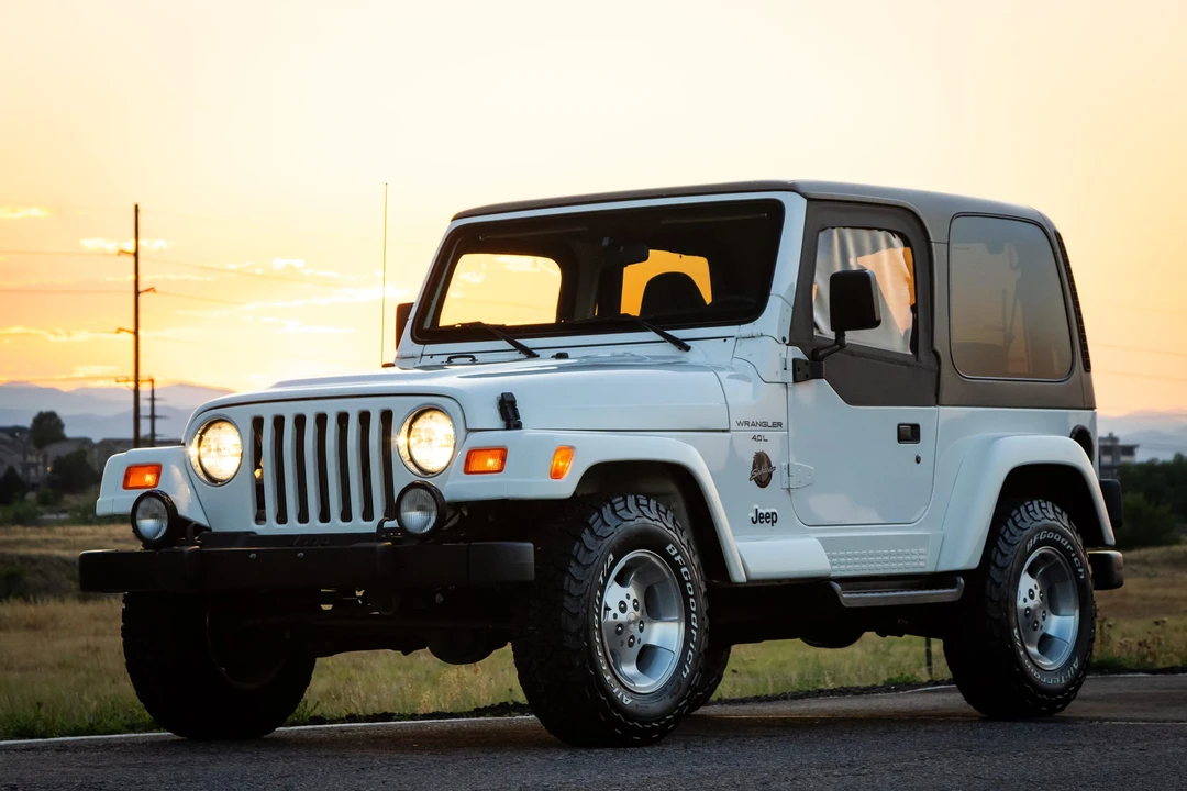 2000 Jeep TJ Wrangler - Image 2 of 31