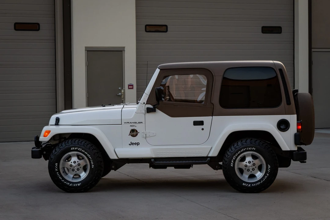 2000 Jeep TJ Wrangler - Image 6 of 31