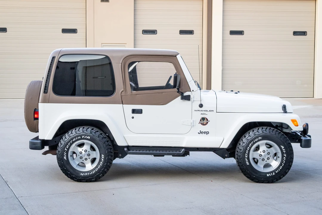 2000 Jeep TJ Wrangler - Image 28 of 31