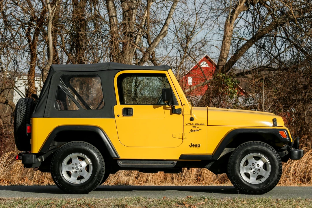 2000 Jeep TJ Wrangler - Image 8 of 31