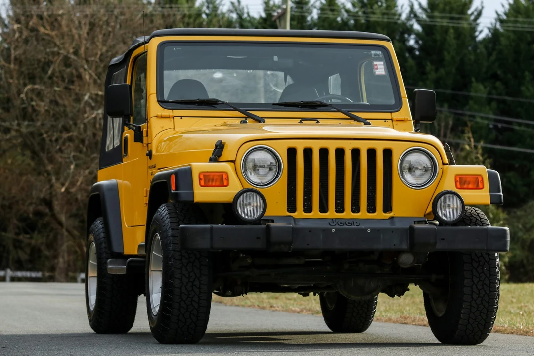 2000 Jeep TJ Wrangler - Image 2 of 31