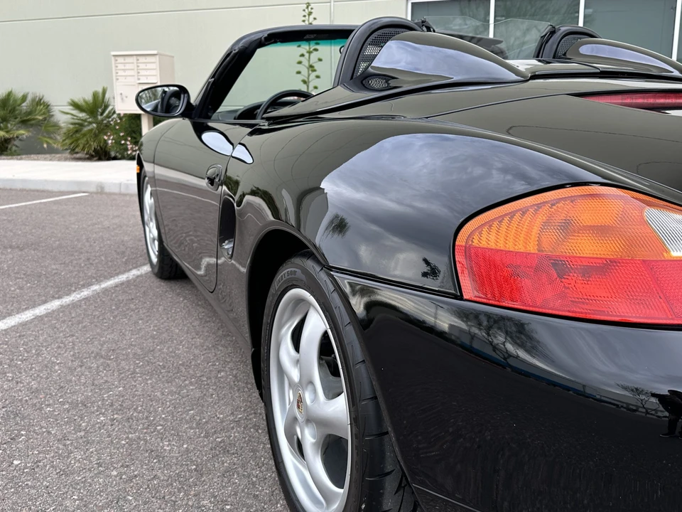 2000 Porsche 986 Boxster - Image 9 of 31
