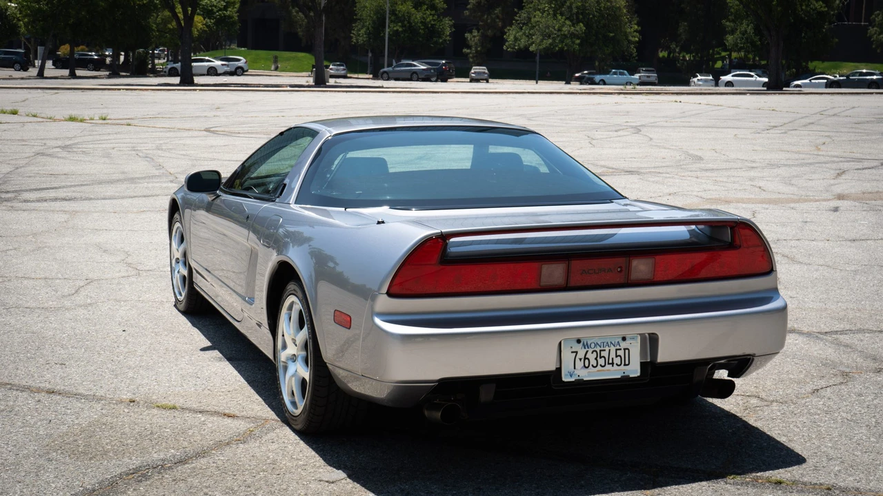 2001 Acura NA2 NSX - Image 10 of 31