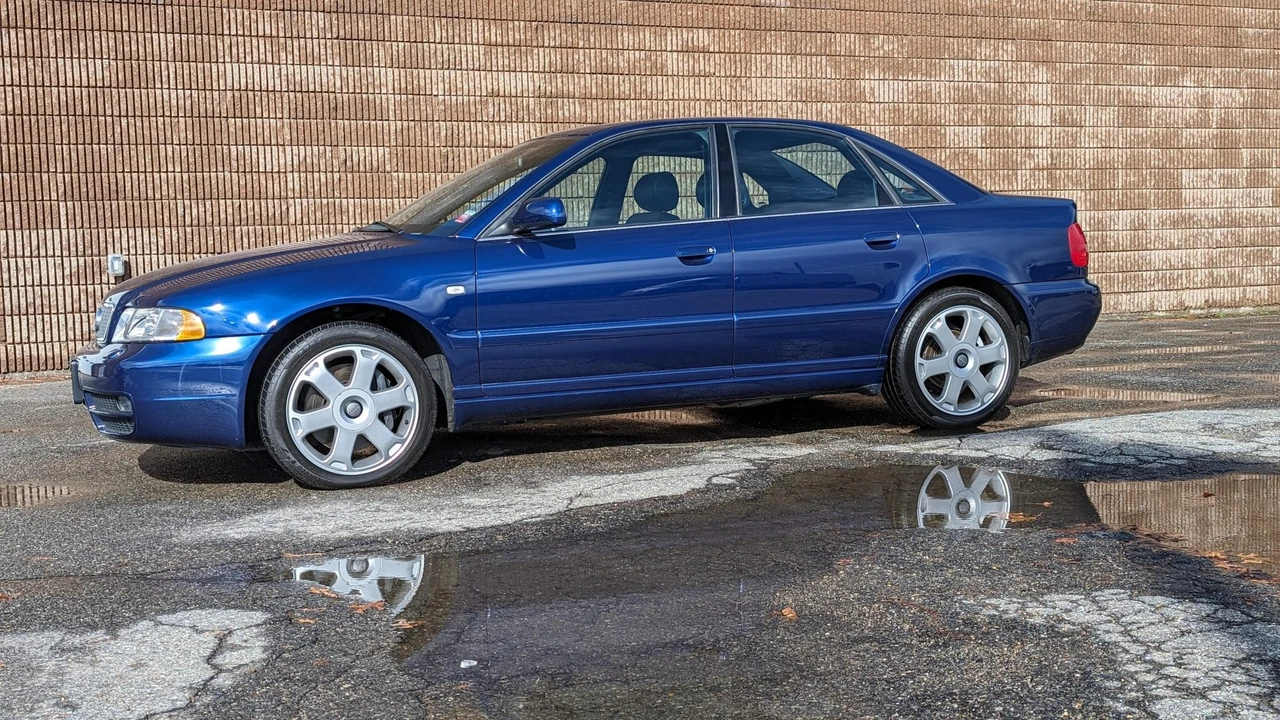 2001 Audi B5 S4 - Image 12 of 31