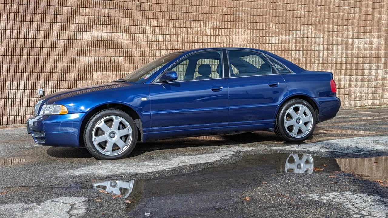 2001 Audi B5 S4 - Image 11 of 31