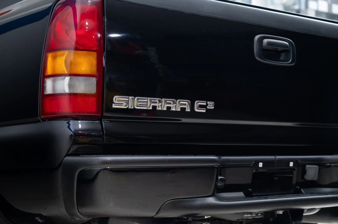 2001 GMC Sierra 2nd Gen - Image 25 of 31