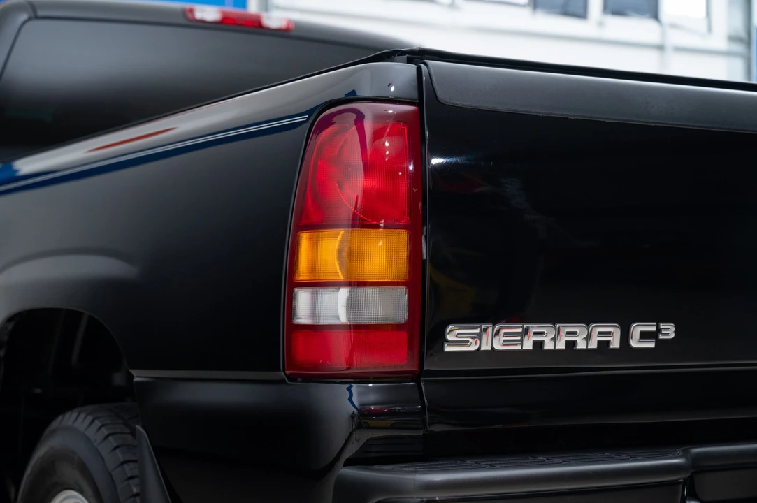 2001 GMC Sierra 2nd Gen - Image 26 of 31