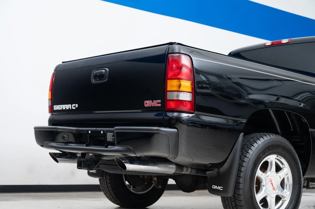 2001 GMC Sierra 2nd Gen - Image 21 of 31
