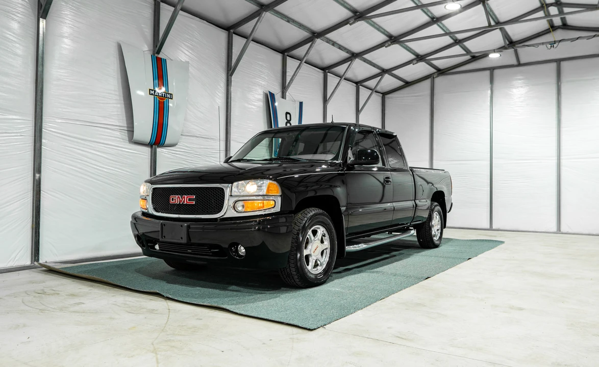 2001 GMC Sierra 2nd Gen - Image 3 of 31