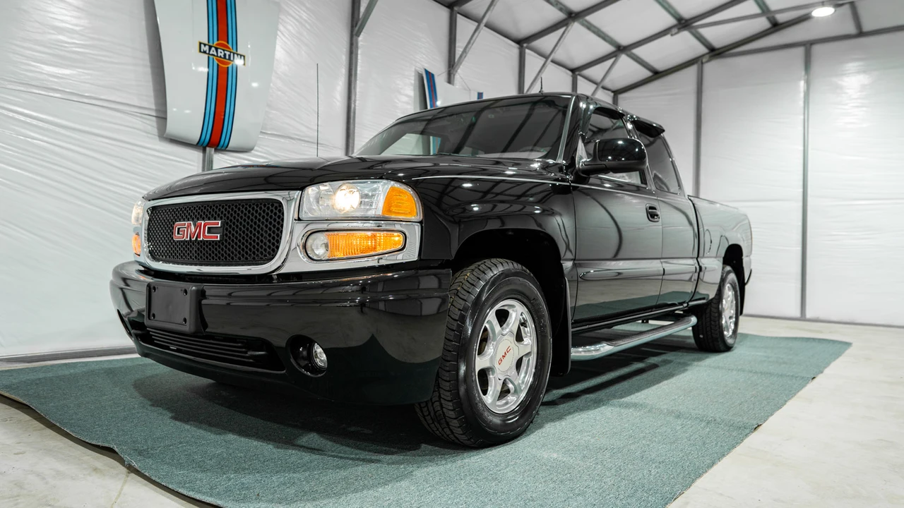 2001 GMC Sierra 2nd Gen - Image 4 of 31