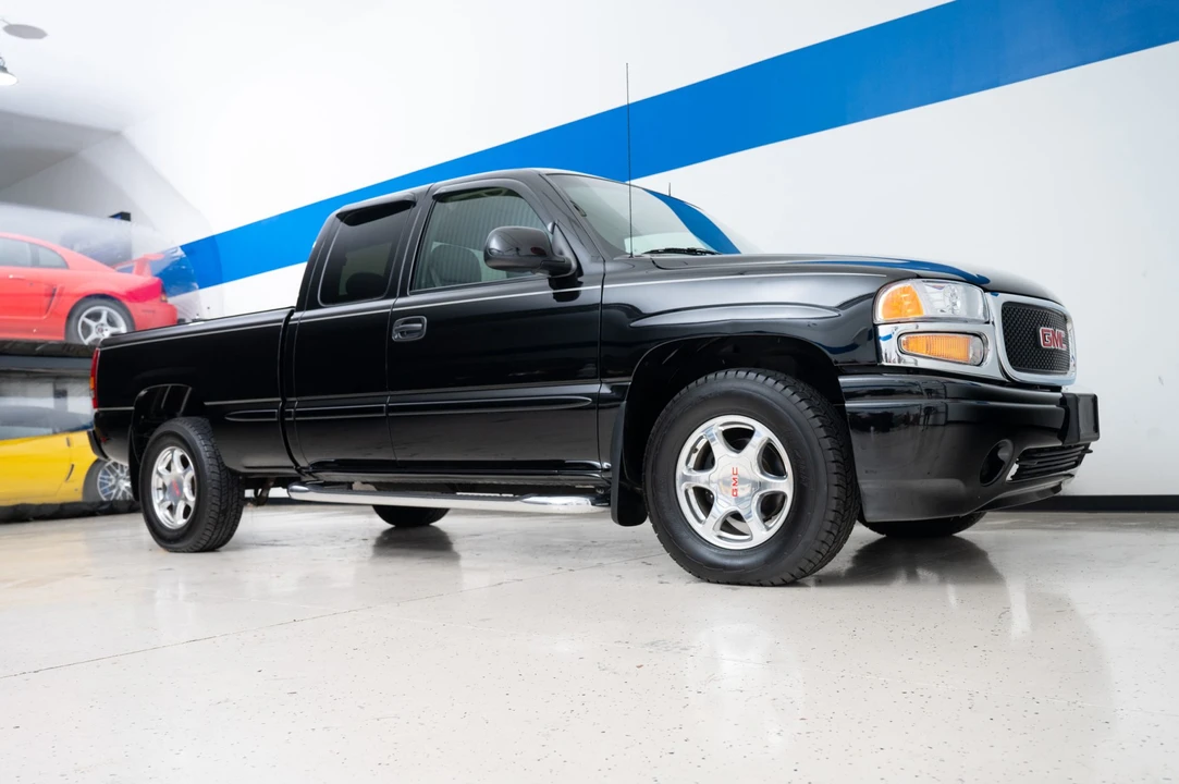 2001 GMC Sierra 2nd Gen - Image 9 of 31