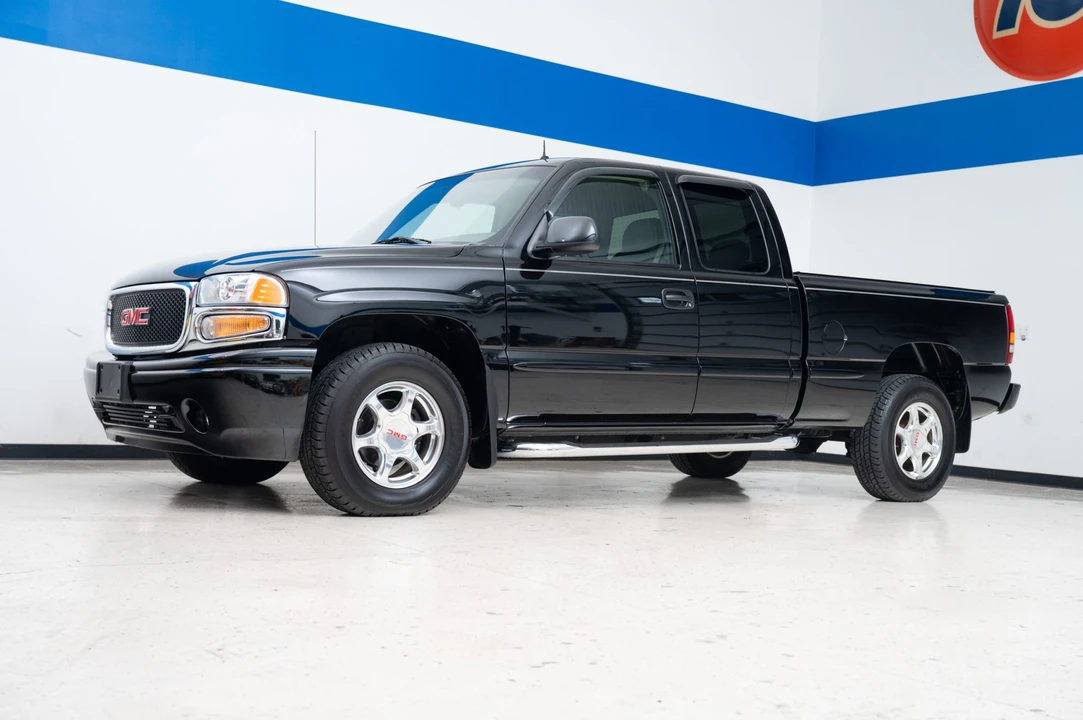2001 GMC Sierra 2nd Gen - Image 3 of 31
