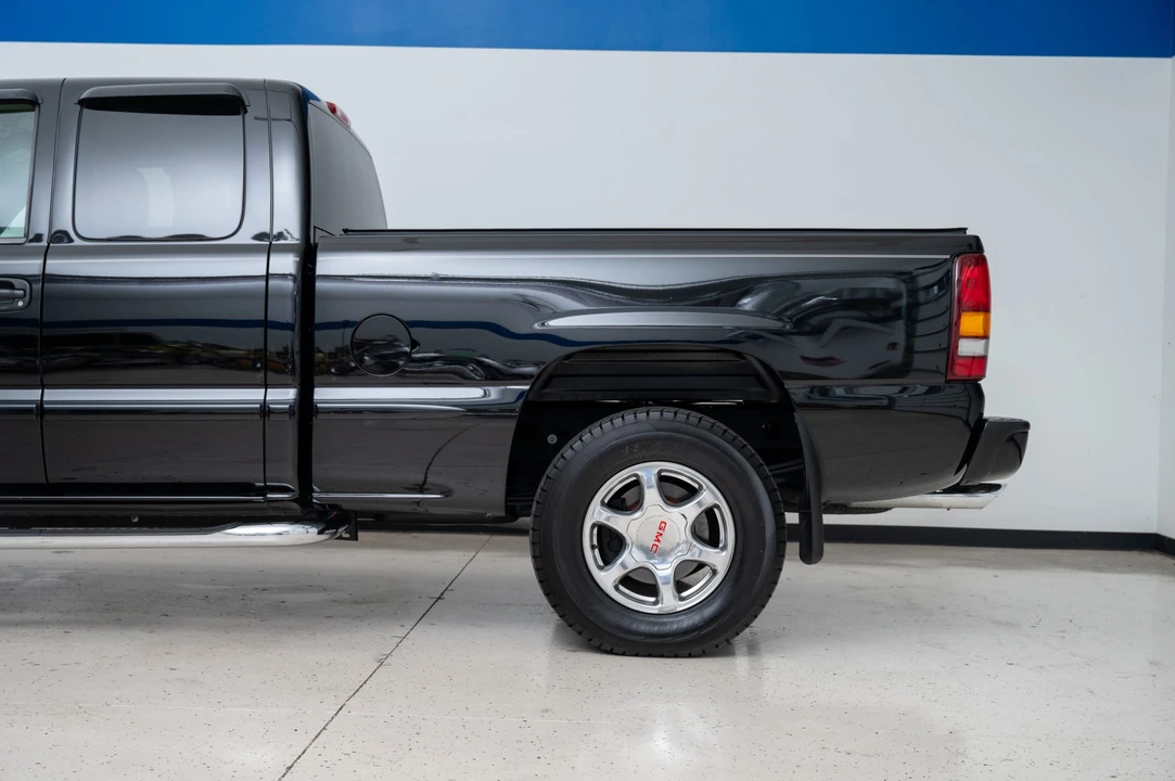 2001 GMC Sierra 2nd Gen - Image 24 of 31