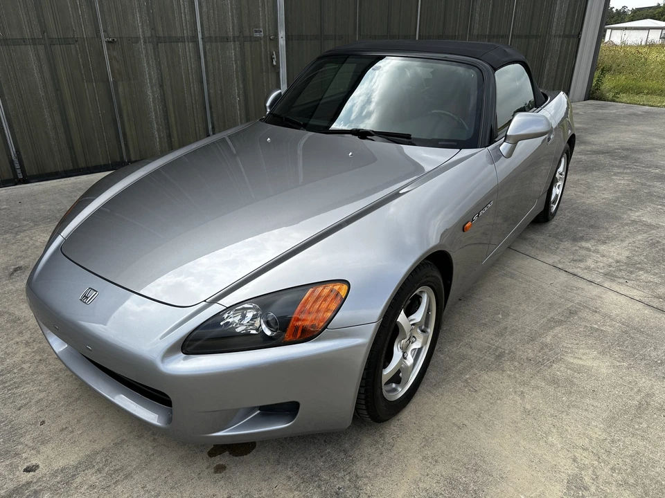 2001 Honda AP1 S2000 - Image 2 of 31