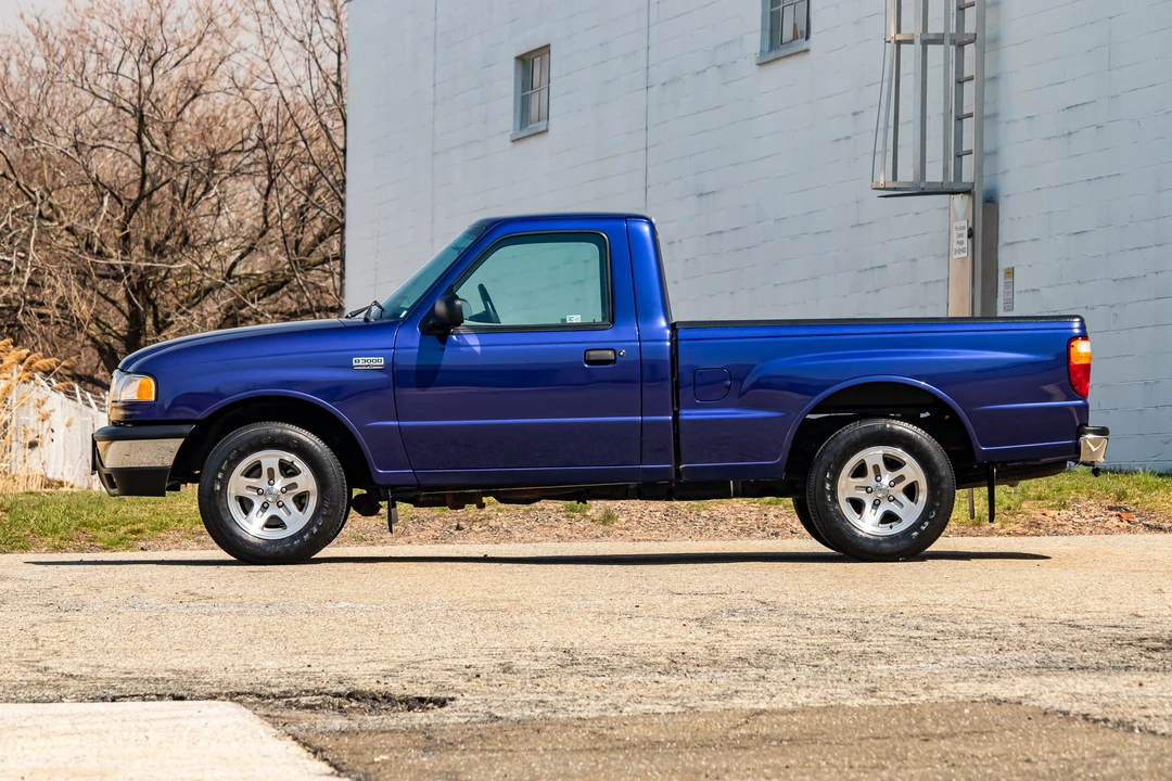 2001 Mazda B Series 4th Gen - Image 10 of 31