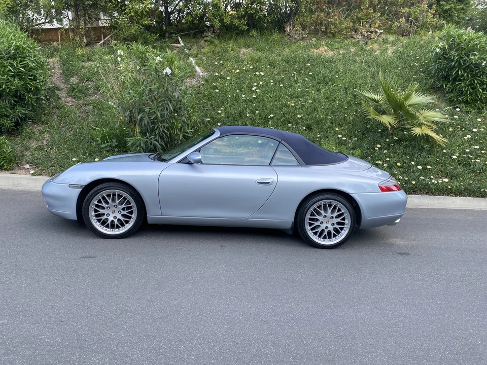 2001 Porsche 996 Carrera - Image 6 of 31