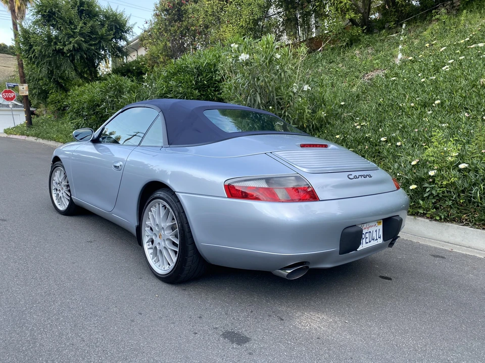 2001 Porsche 996 Carrera - Image 7 of 31