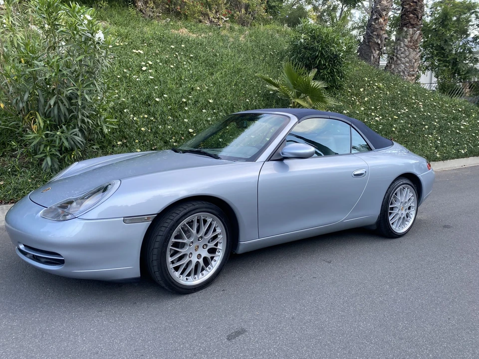 2001 Porsche 996 Carrera - Image 4 of 31