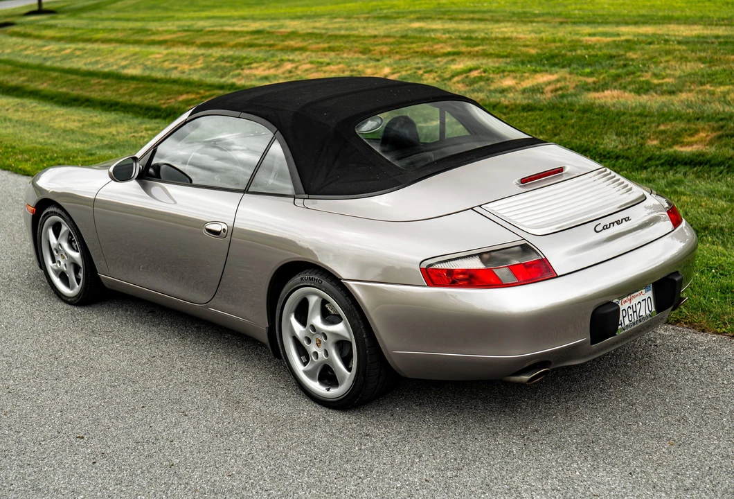 2001 Porsche 996 Carrera - Image 30 of 31