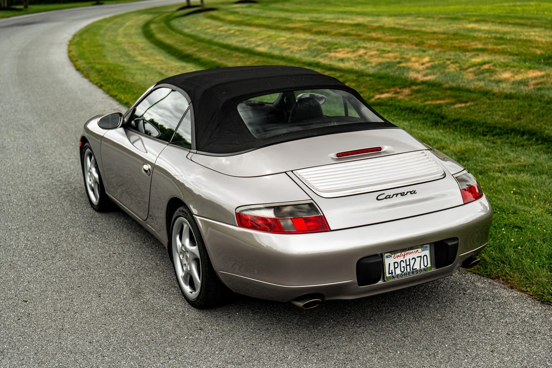 2001 Porsche 996 Carrera - Image 27 of 31