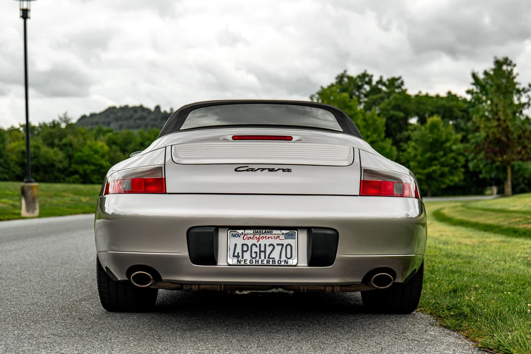 2001 Porsche 996 Carrera - Image 25 of 31