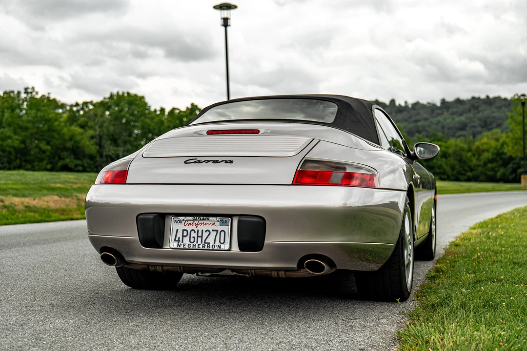 2001 Porsche 996 Carrera - Image 23 of 31