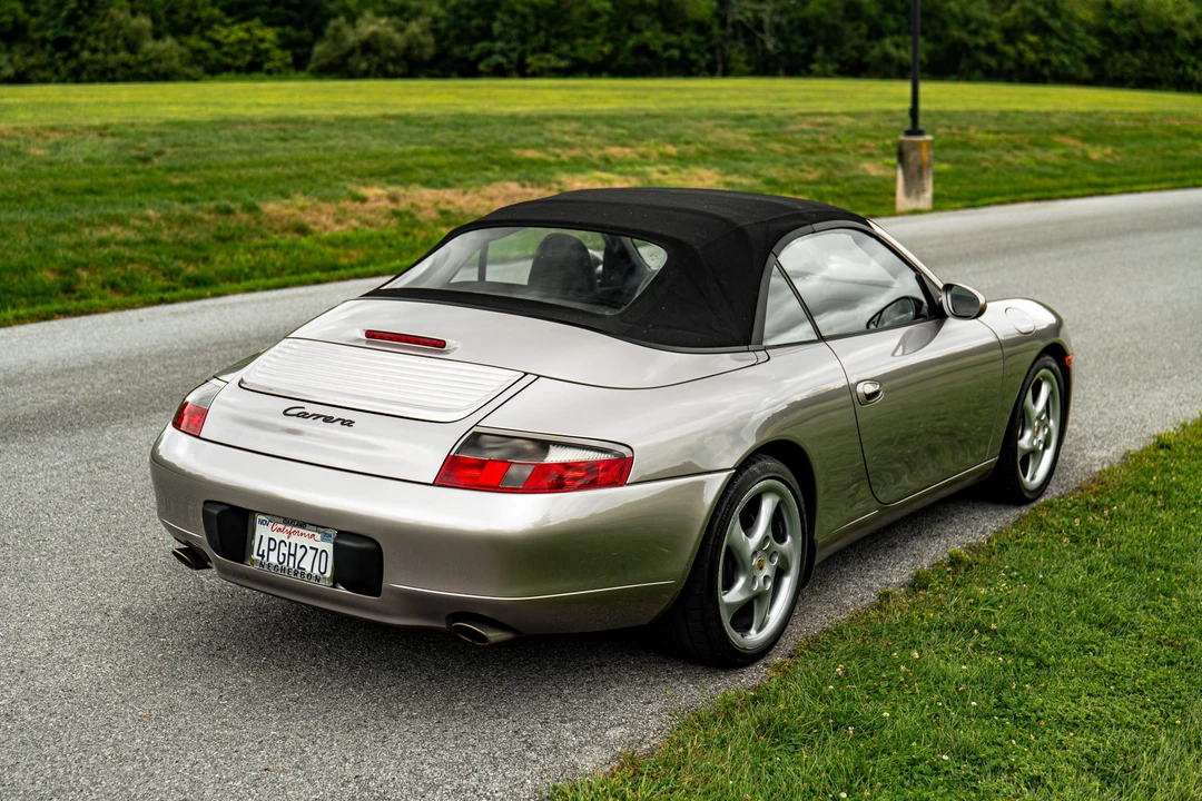 2001 Porsche 996 Carrera - Image 22 of 31