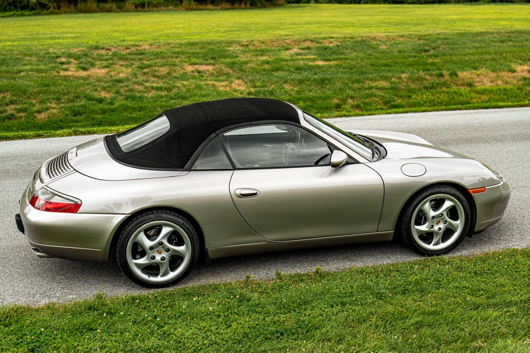 2001 Porsche 996 Carrera - Image 17 of 31