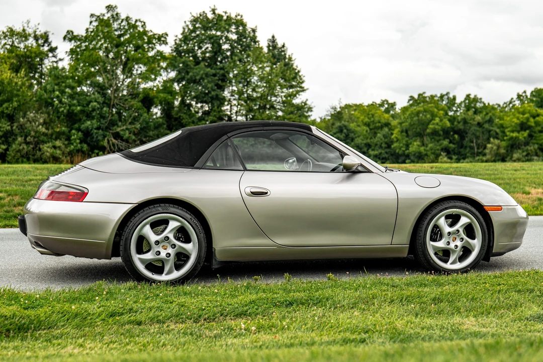 2001 Porsche 996 Carrera - Image 16 of 31