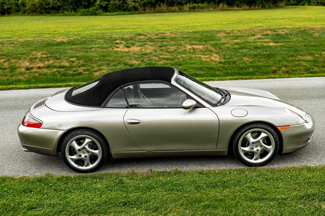 2001 Porsche 996 Carrera - Image 15 of 31