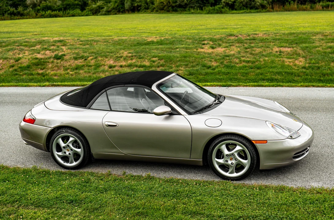 2001 Porsche 996 Carrera - Image 13 of 31