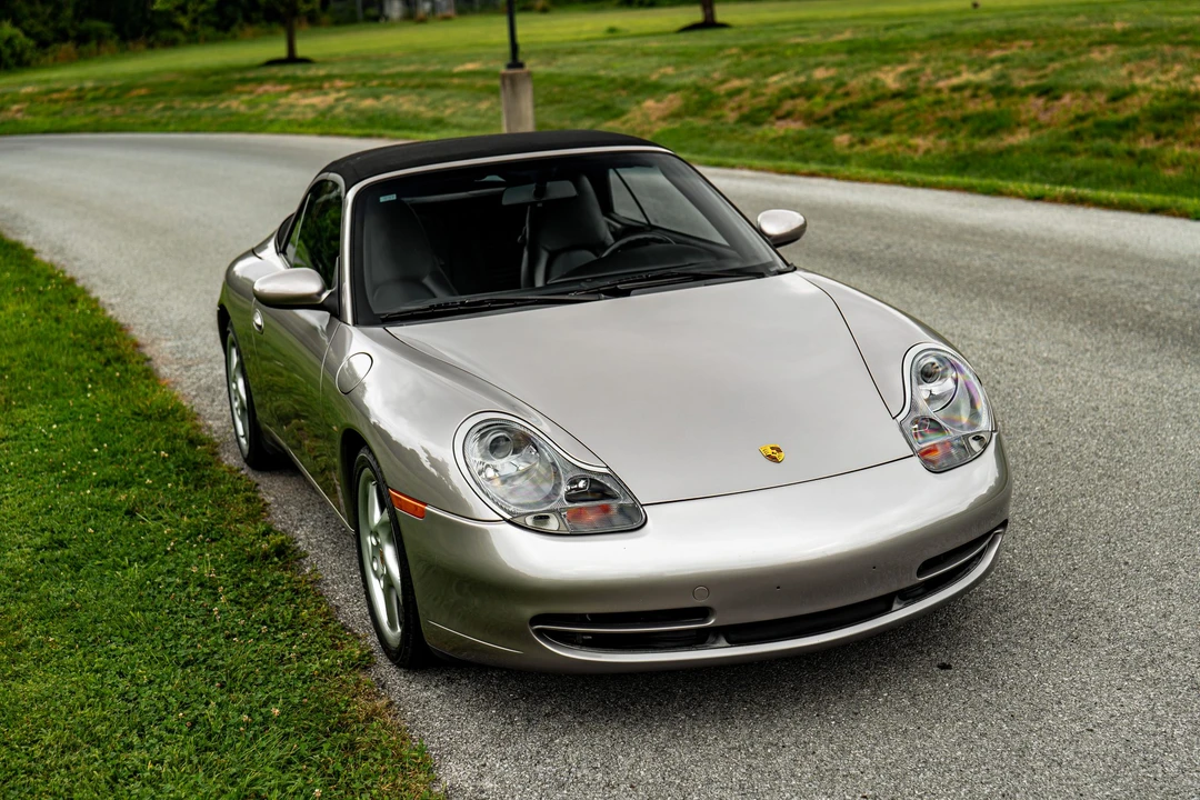 2001 Porsche 996 Carrera - Image 6 of 31