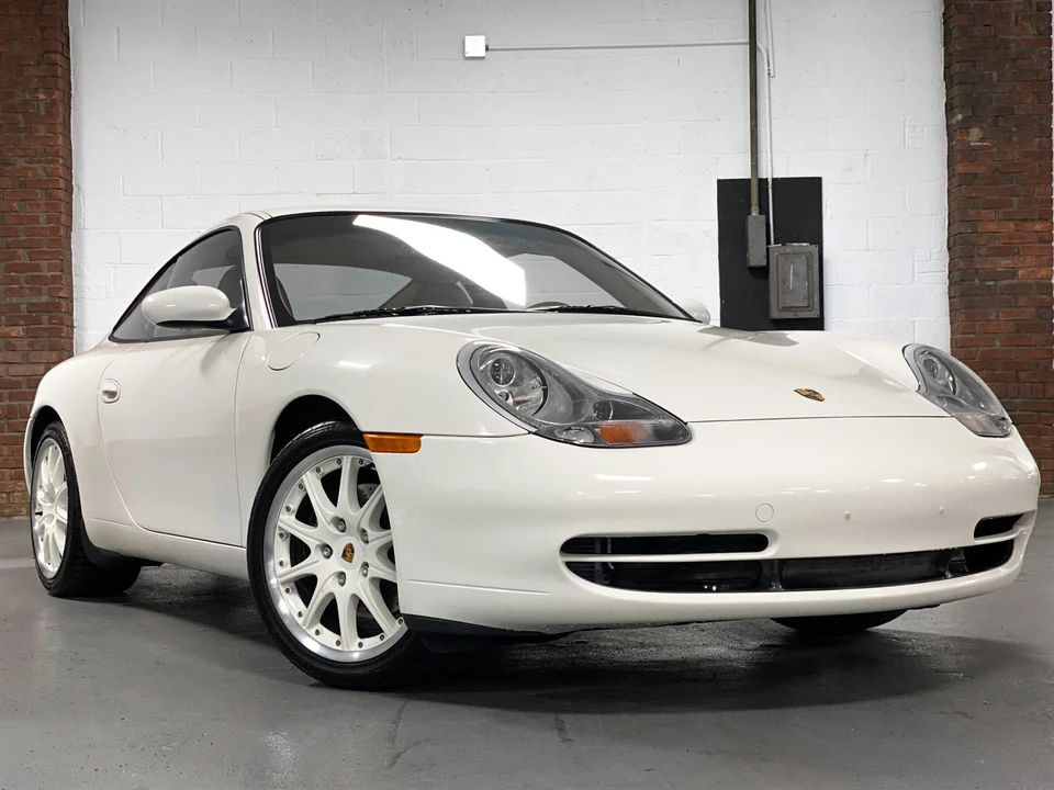 2001 Porsche 996 Carrera - Image 13 of 31