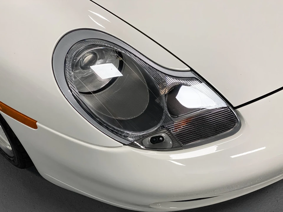 2001 Porsche 996 Carrera - Image 25 of 31