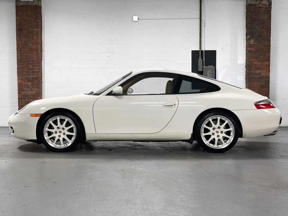 2001 Porsche 996 Carrera - Image 5 of 31