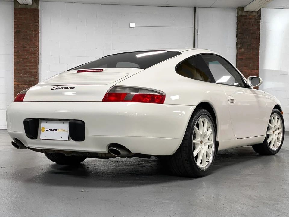 2001 Porsche 996 Carrera - Image 12 of 31