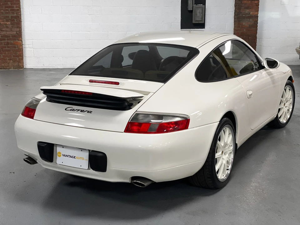 2001 Porsche 996 Carrera - Image 13 of 31